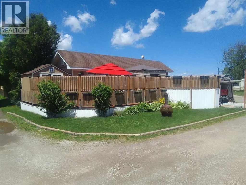 4351 London Line Unit# 1, Plympton-Wyoming, Ontario N0N 1T0