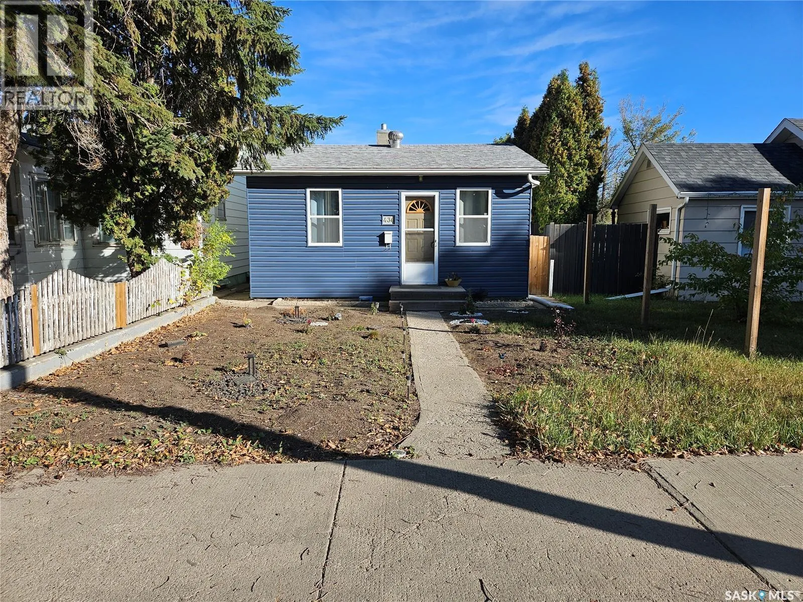 House for rent: 436 Iroquois Street W, Moose Jaw, Saskatchewan S6H 5B3