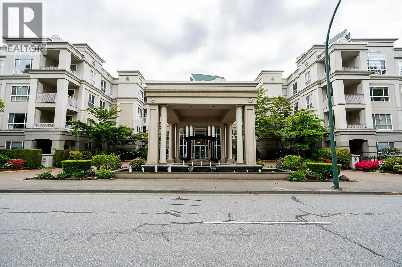 Apartment for rent: 437 3098 Guildford Way, Coquitlam, British Columbia V3B 7W8