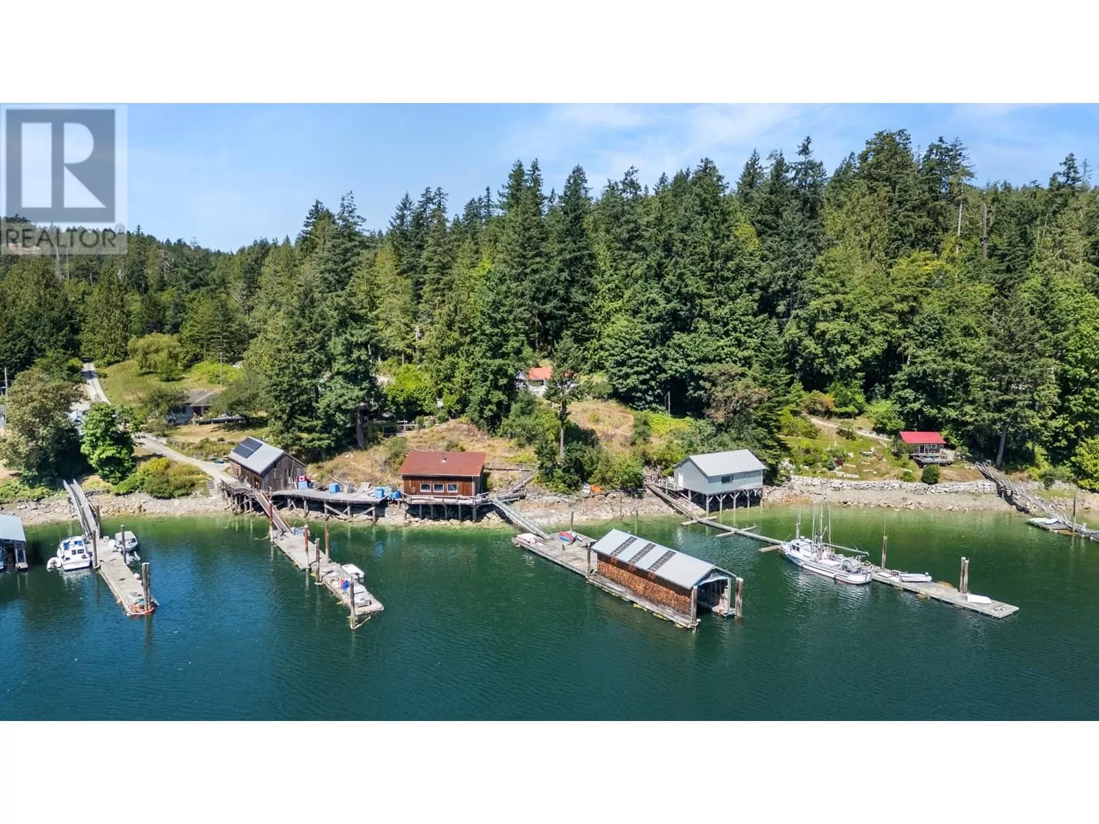 House for rent: 4371 Francis Peninsula Road, Madeira Park, British Columbia V0N 2H1