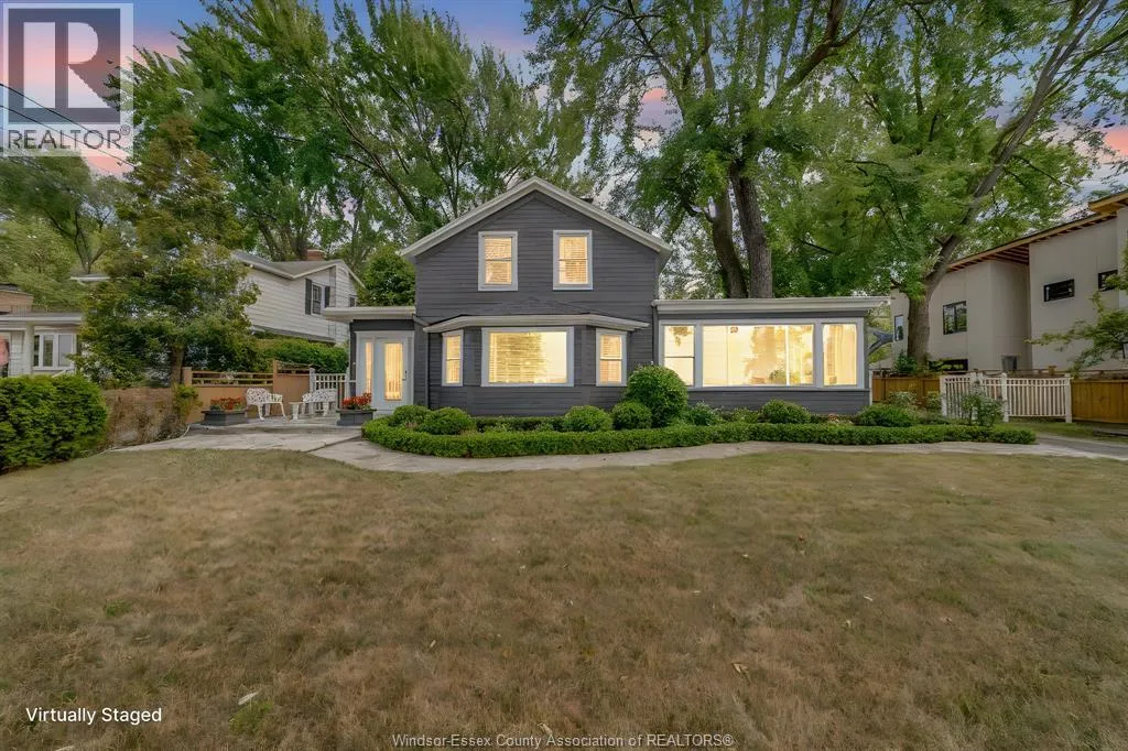 House for rent: 4371 Riverside Drive East, Windsor, Ontario N8Y 1B7