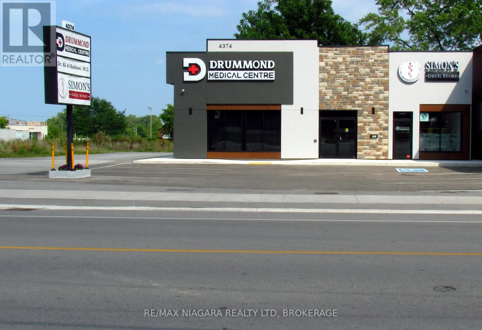 Offices for rent: 4374 Drummond Road, Niagara Falls, Ontario L2E 6S3