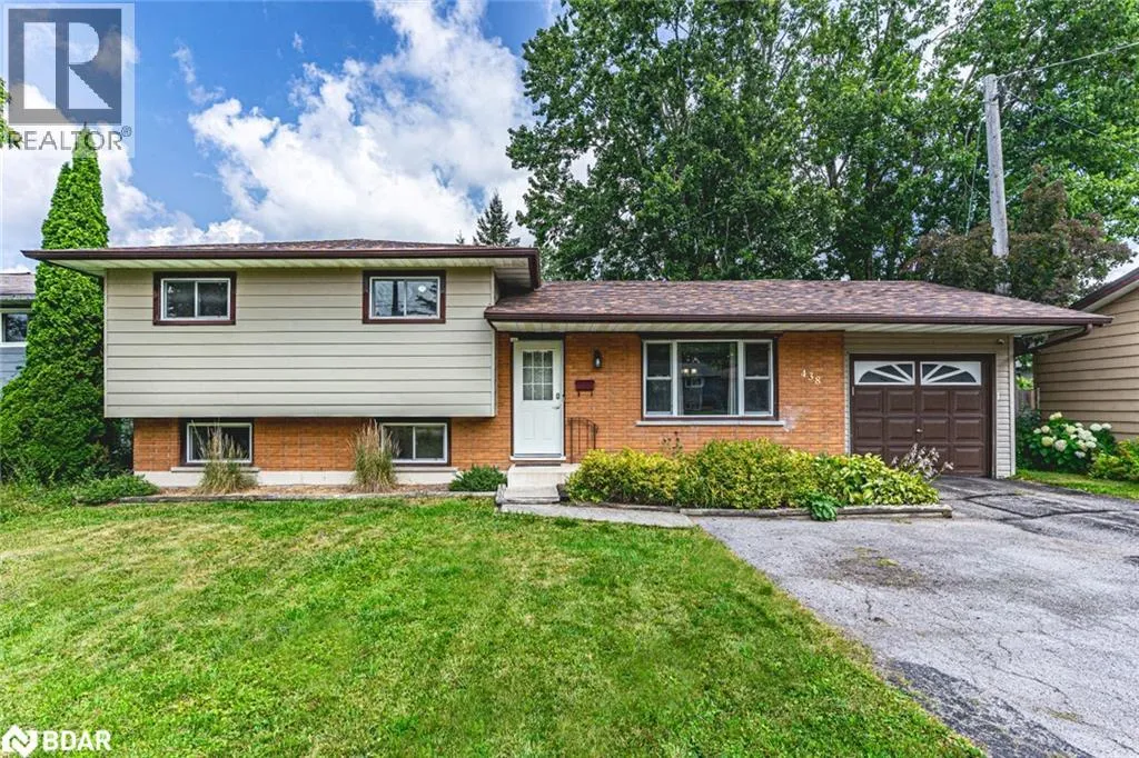 House for rent: 438 Forest Avenue S, Orillia, Ontario L3V 4A1