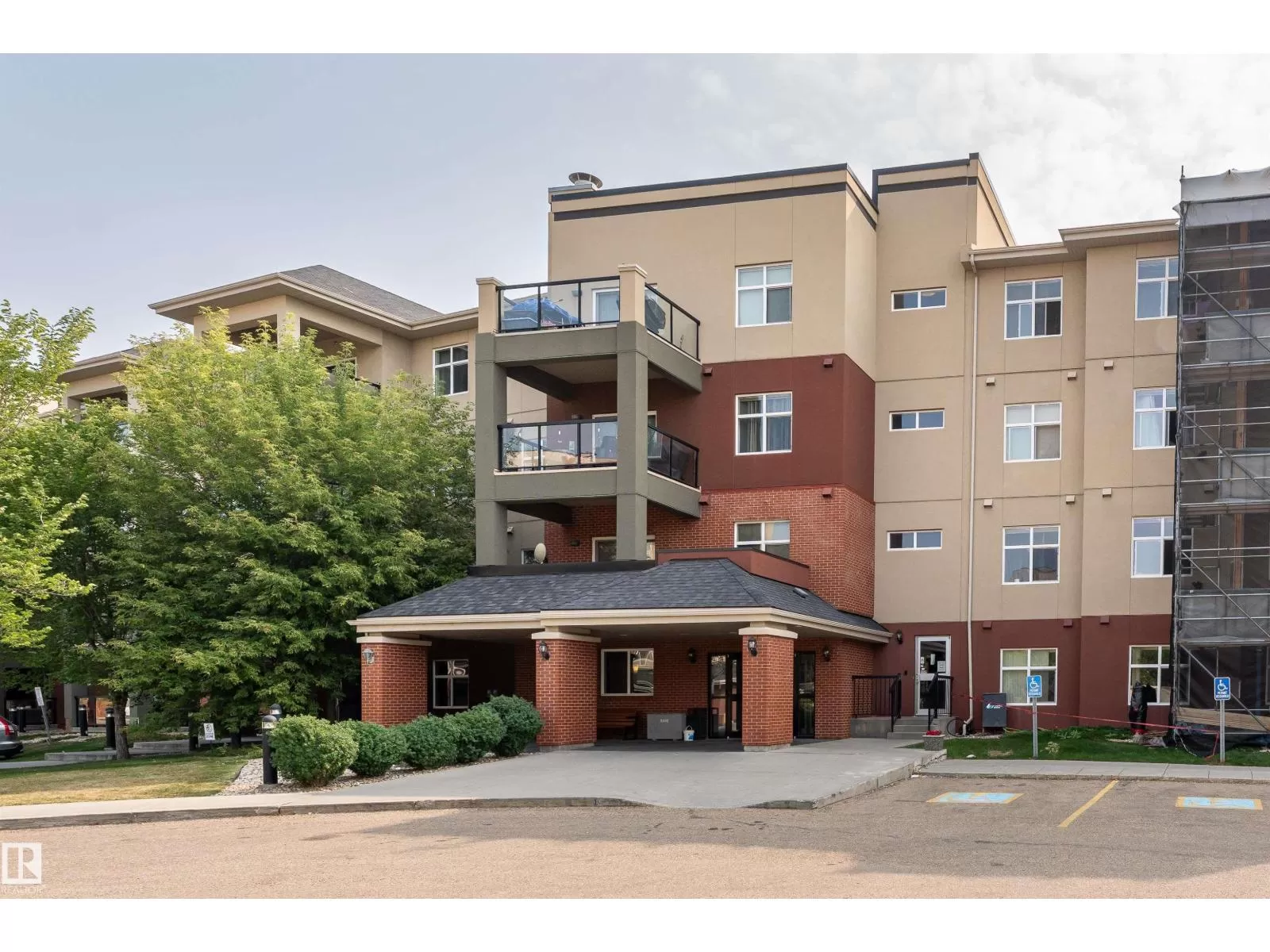 Apartment for rent: #439 7825 71 St Nw, Edmonton, Alberta T6B 3N9