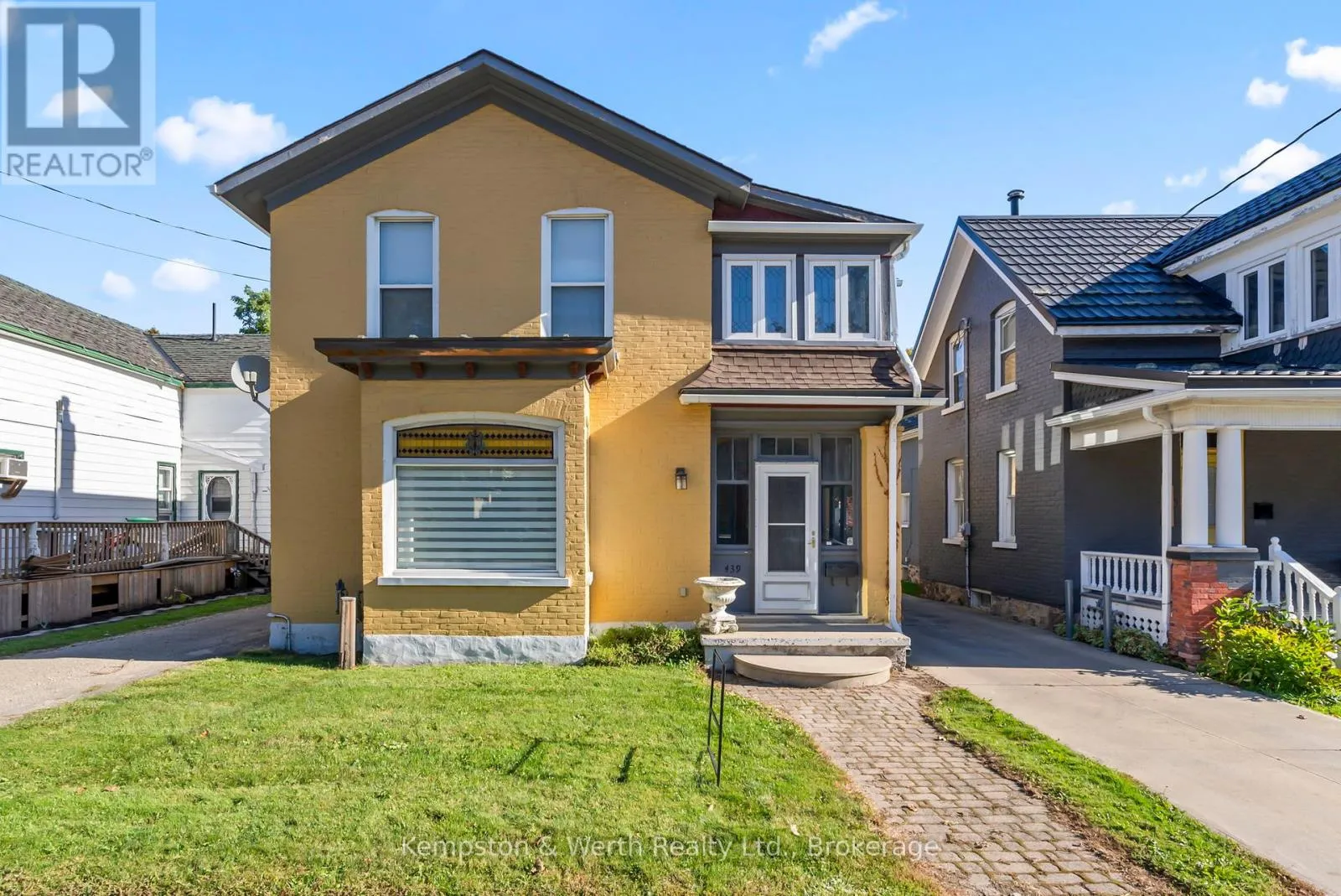 House for rent: 439 Main Street W, North Perth, Ontario N4W 1A7