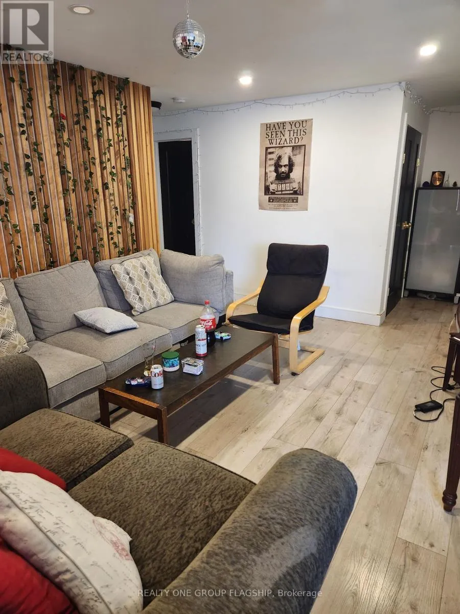 Other for rent: 44 - 267 Traynor Avenue, Kitchener, Ontario N2C 1W7