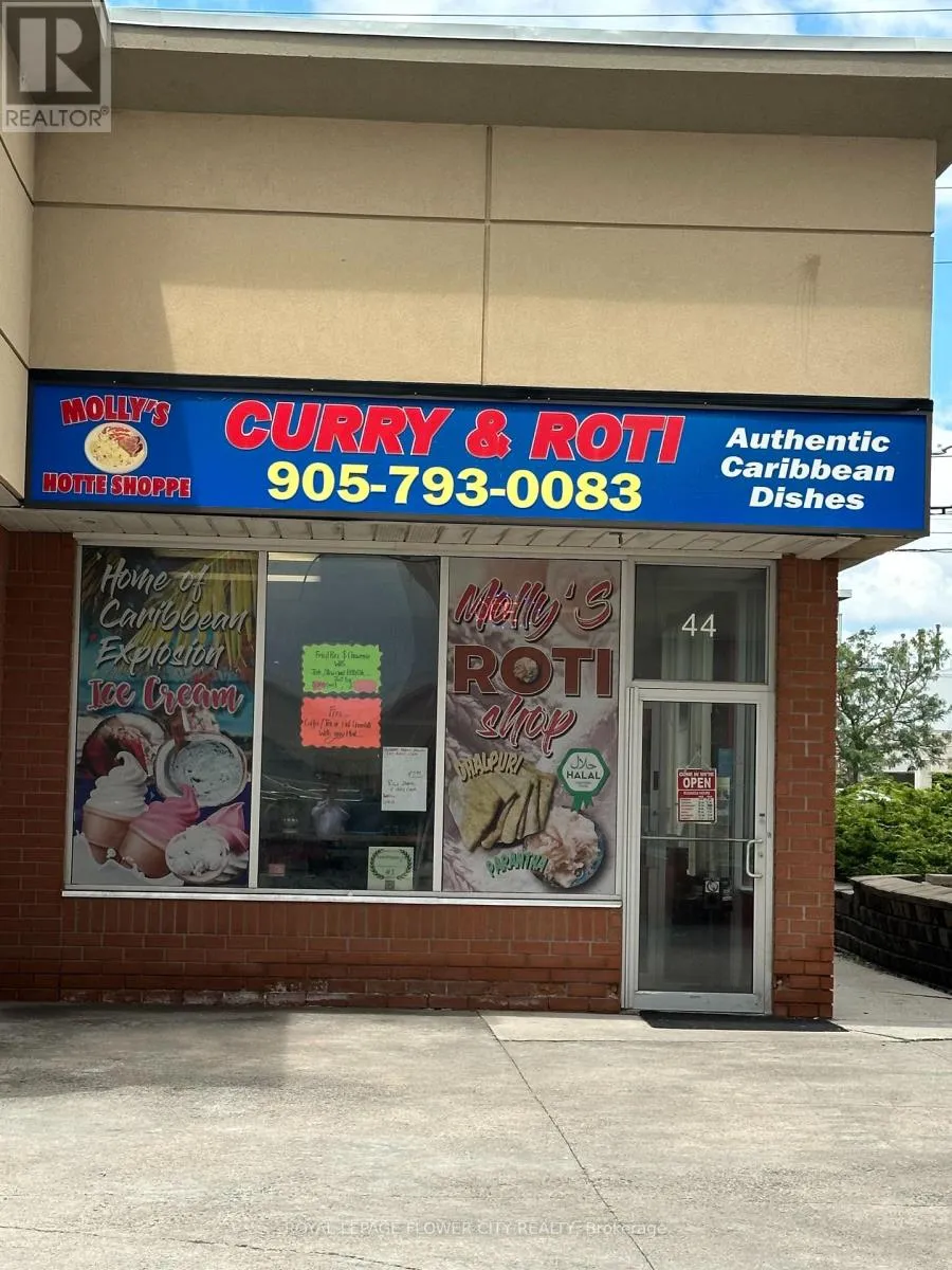 44 - 490 Chrysler Drive, Brampton, Ontario L6S 0C1