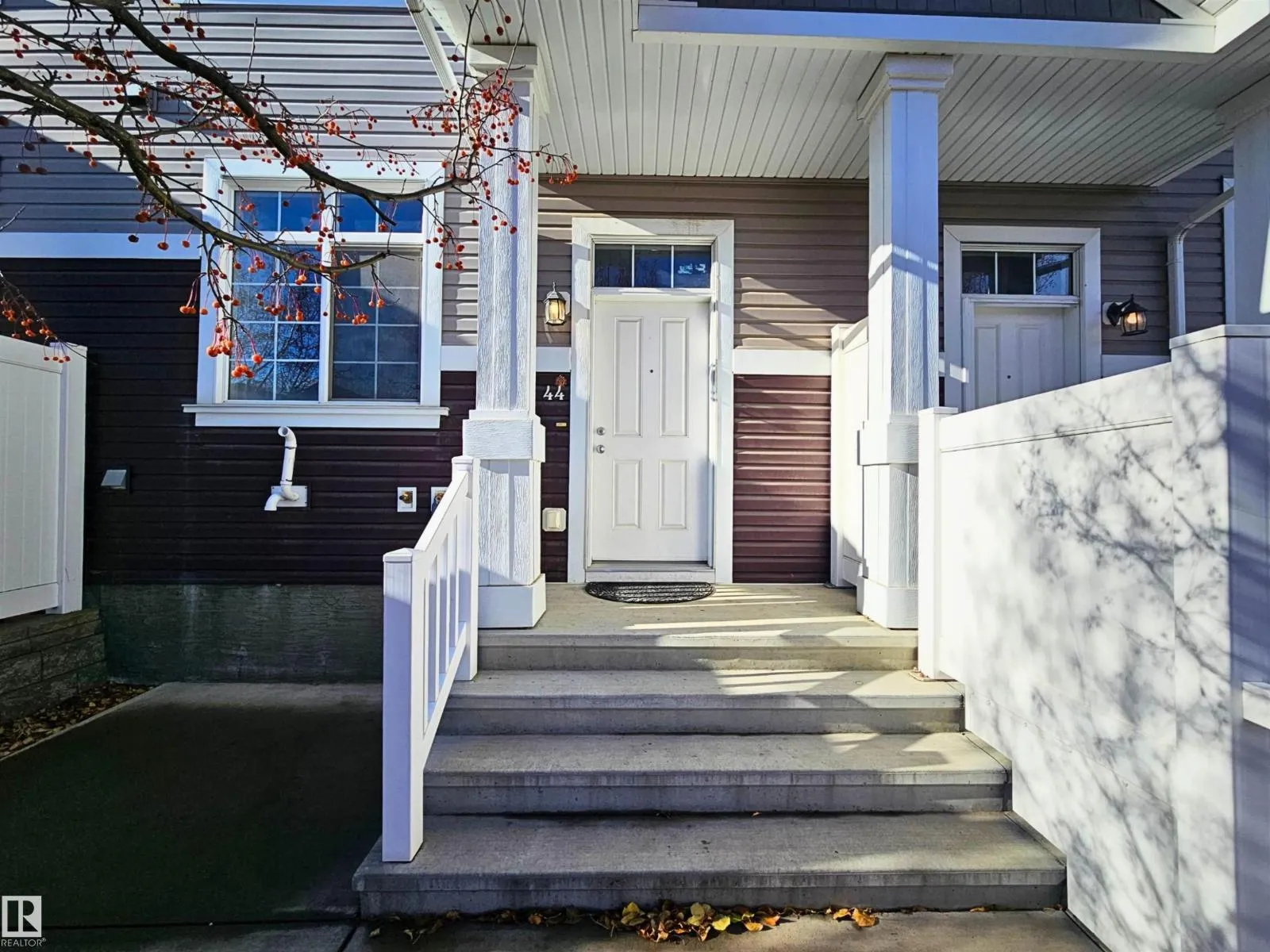 Row / Townhouse for rent: #44 9151 Shaw Wy Sw, Edmonton, Alberta T6X 1W7