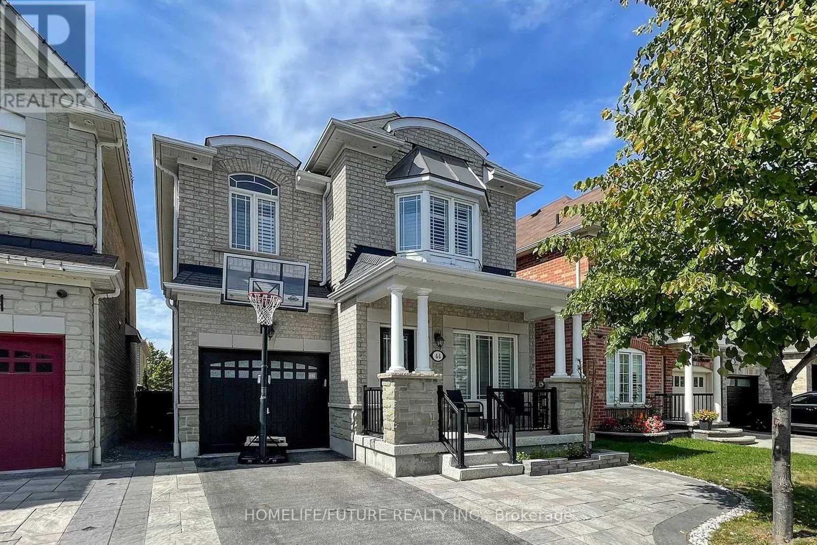 House for rent: 44 Arfield Avenue, Ajax, Ontario L1Z 0G5