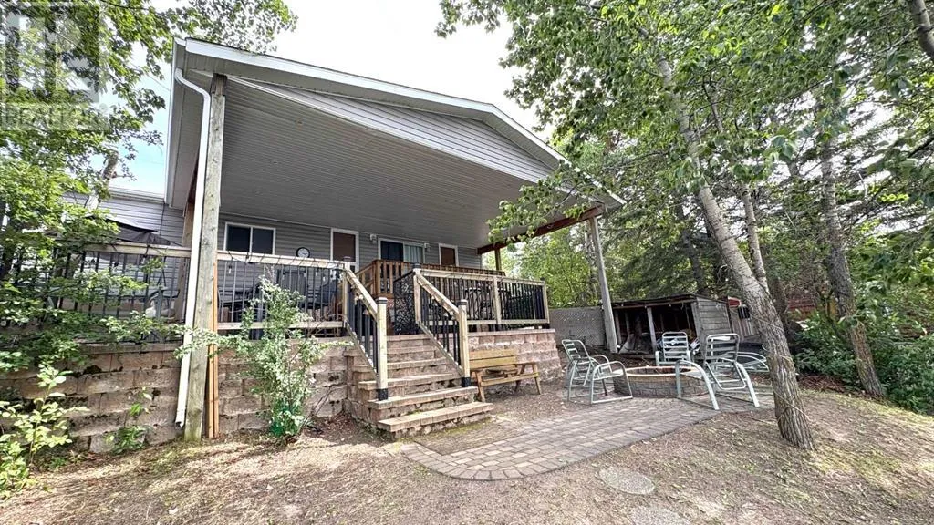 Manufactured Home for rent: 44 Clear Lake, Rural Wainwright No. 61, M.D. of, Alberta T9W 1K0