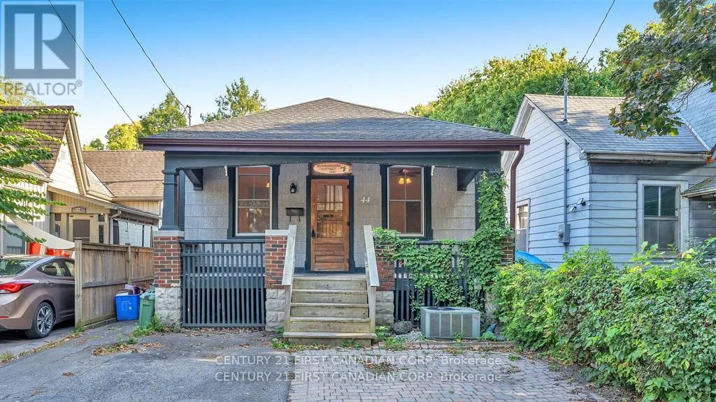 House for rent: 44 Craig Street, London South, Ontario N6C 1E8