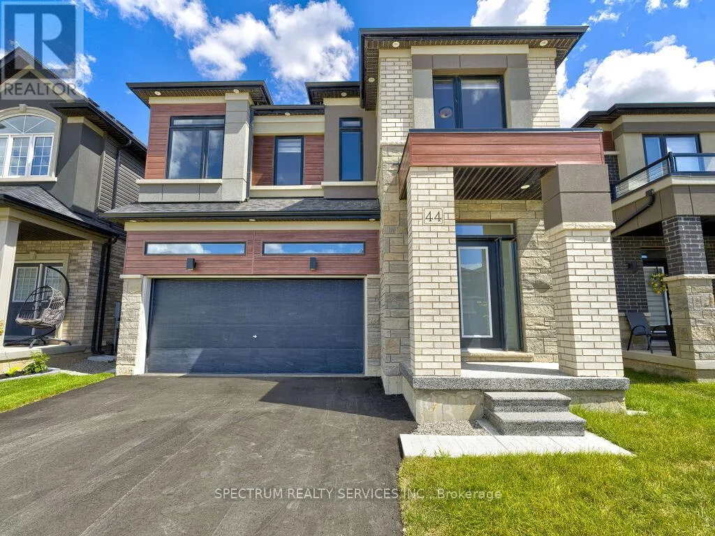 House for rent: 44 Dennis Avenue, Brantford, Ontario N3V 0B9