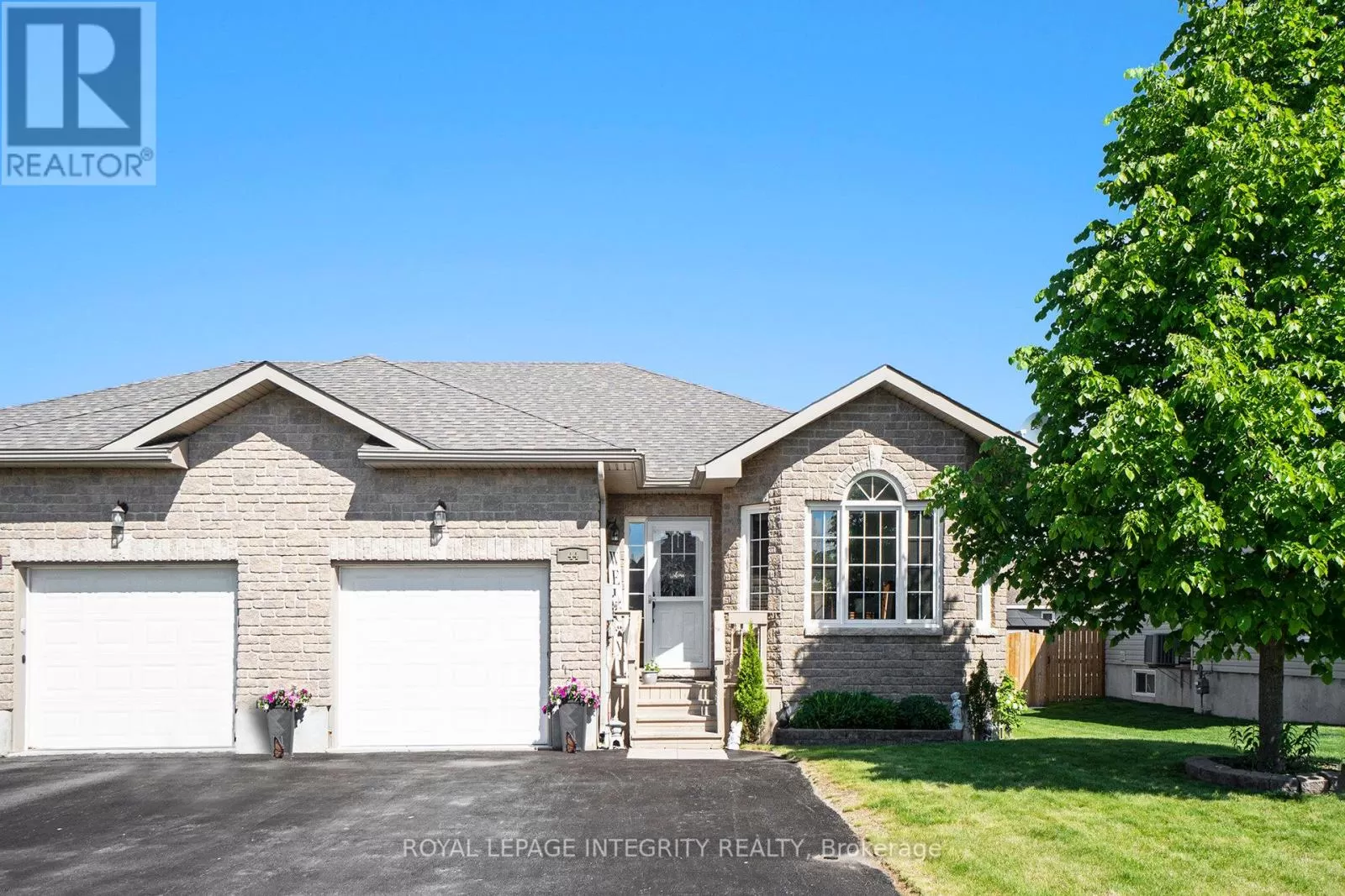 House for rent: 44 Lee Avenue, Smiths Falls, Ontario K7A 0A2