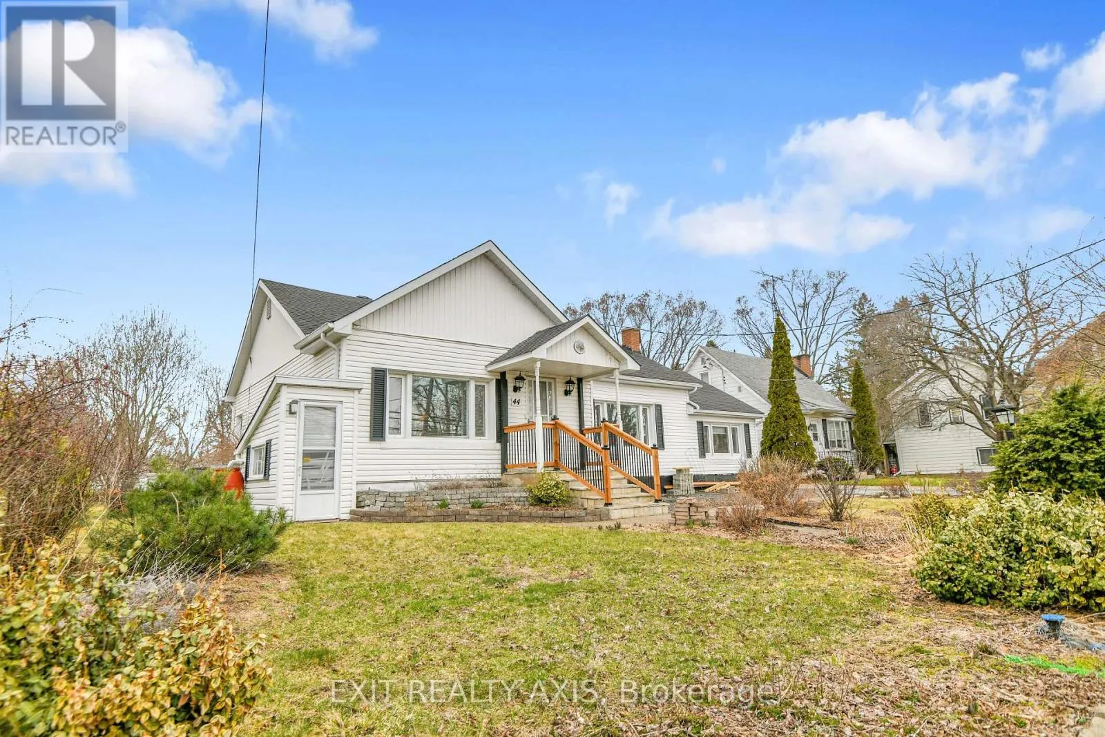 House for rent: 44 Main Street W, Westport, Ontario K0G 1X0