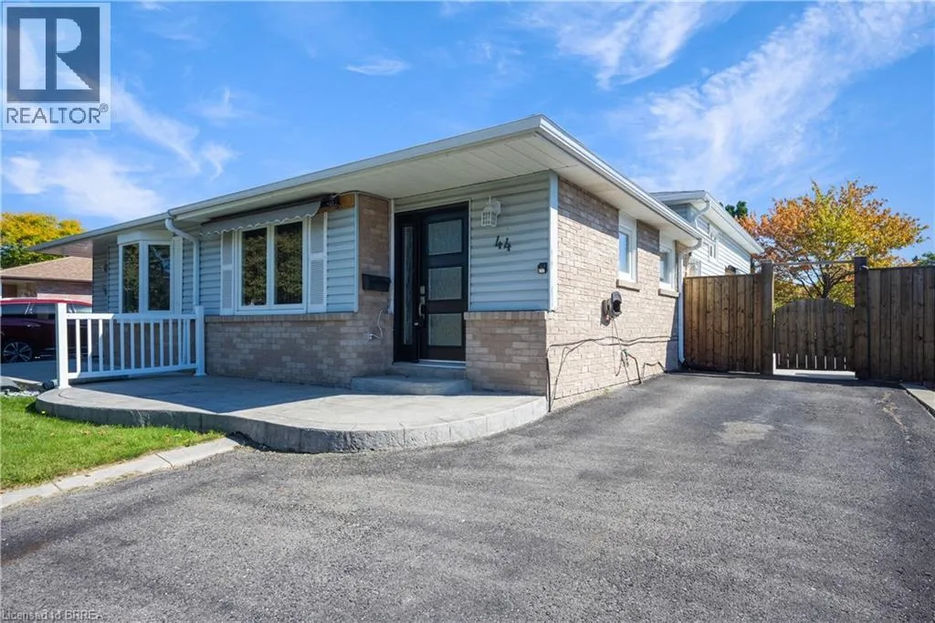 House for rent: 44 Marblehead Crescent, Brampton, Ontario L6S 2V1