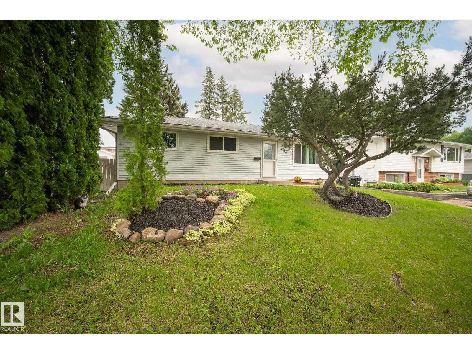 House for rent: 44 Marion Dr, Sherwood Park, Alberta T8A 0M1