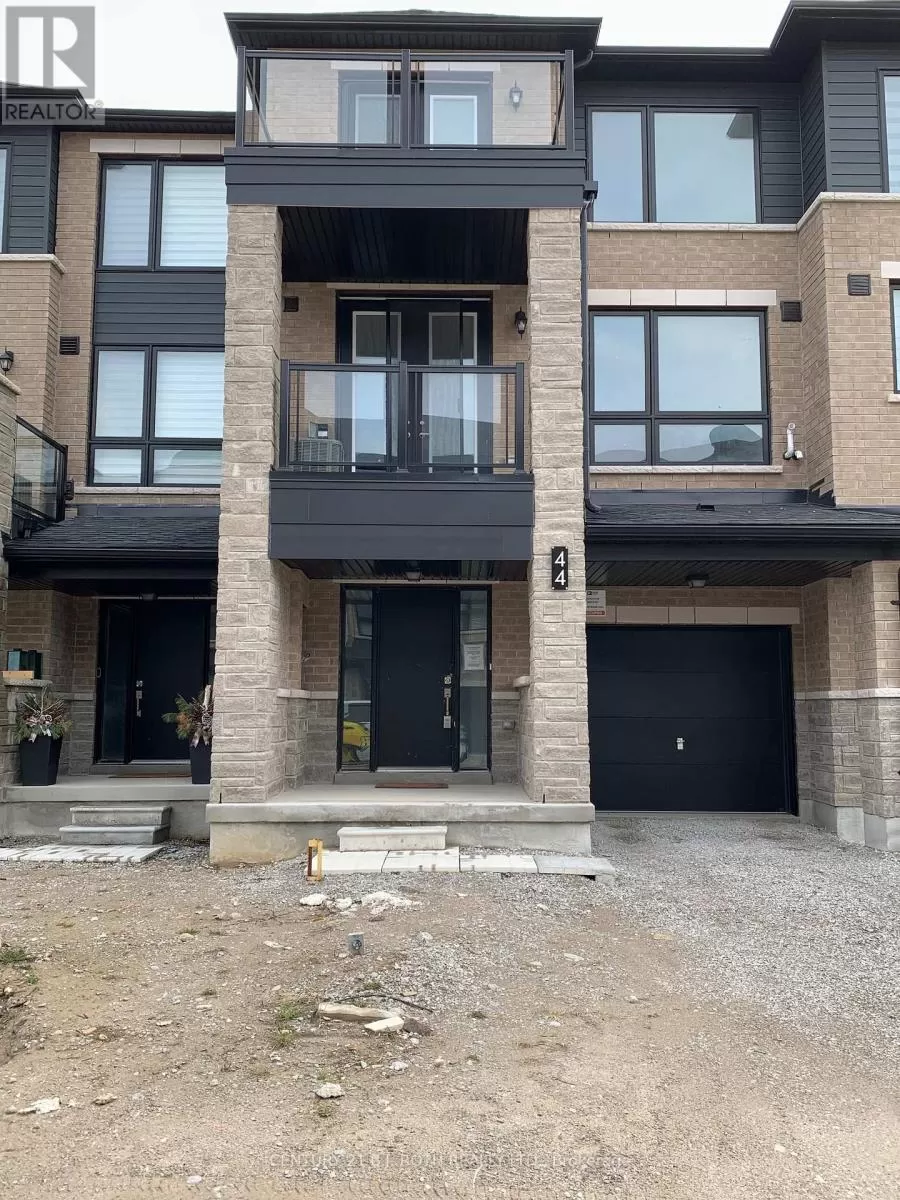 Row / Townhouse for rent: 44 Red Maple Lane, Barrie, Ontario L9J 0N7