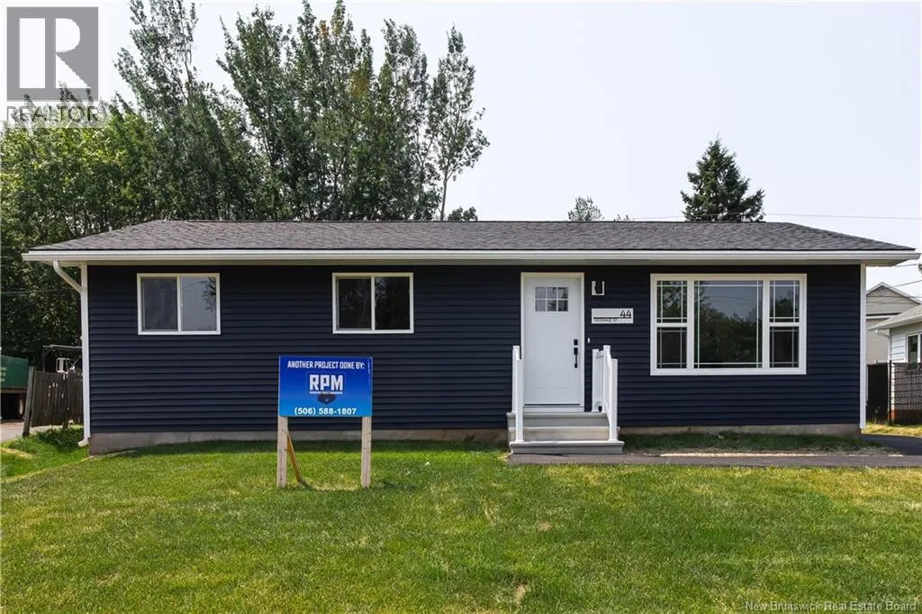 44 Teesdale, Moncton, New Brunswick E1A 5K5