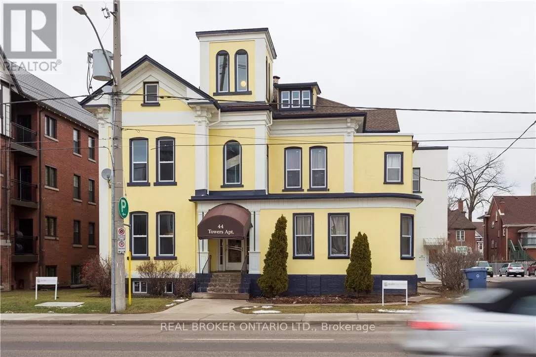 Multi-Family for rent: 44 Weber Street W, Kitchener, Ontario N2H 3Z2