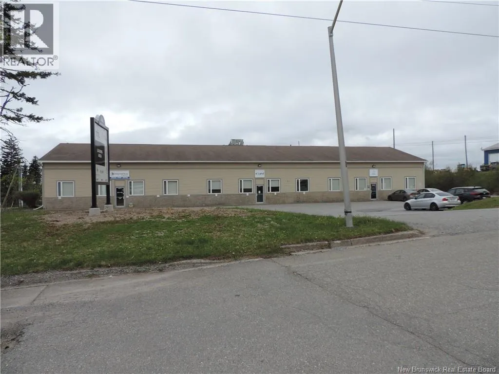 44 Whitebone Way, Saint John, New Brunswick E2J 4W2