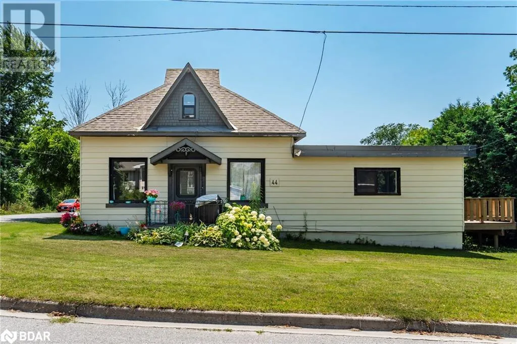 House for rent: 44 Yeo Street, Penetanguishene, Ontario L9M 1C9