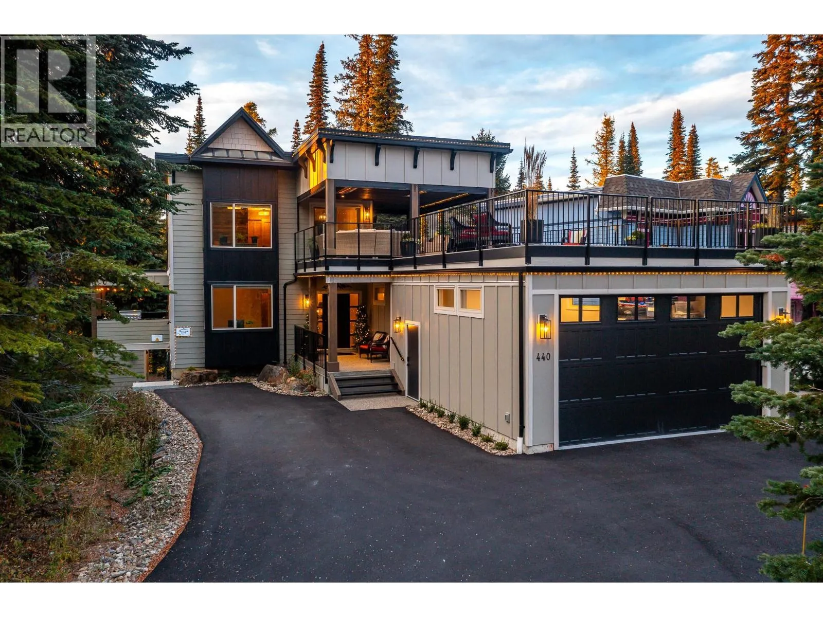 House for rent: 440 Monashee Road Unit# 1 & 2, Vernon, British Columbia V1B 0S5