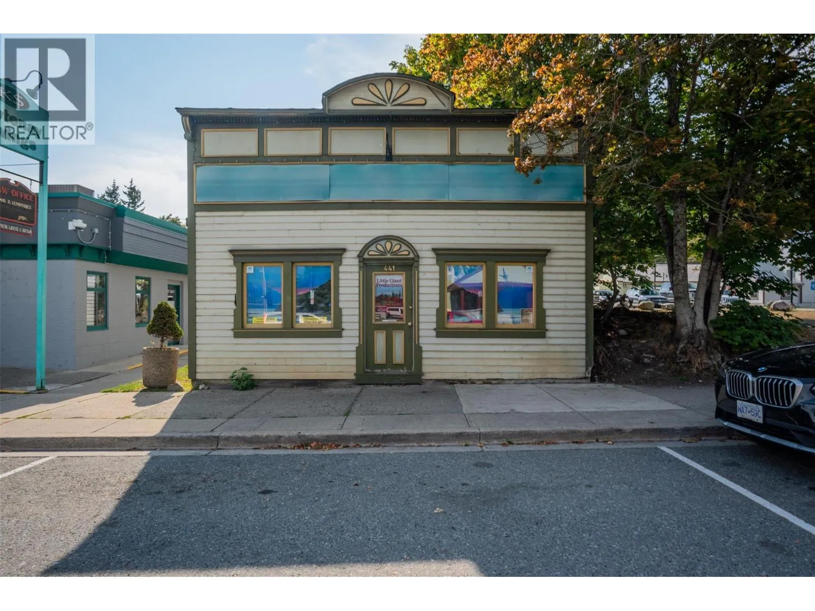 Retail for rent: 441 Front Street, Kaslo, British Columbia V0G 1M0