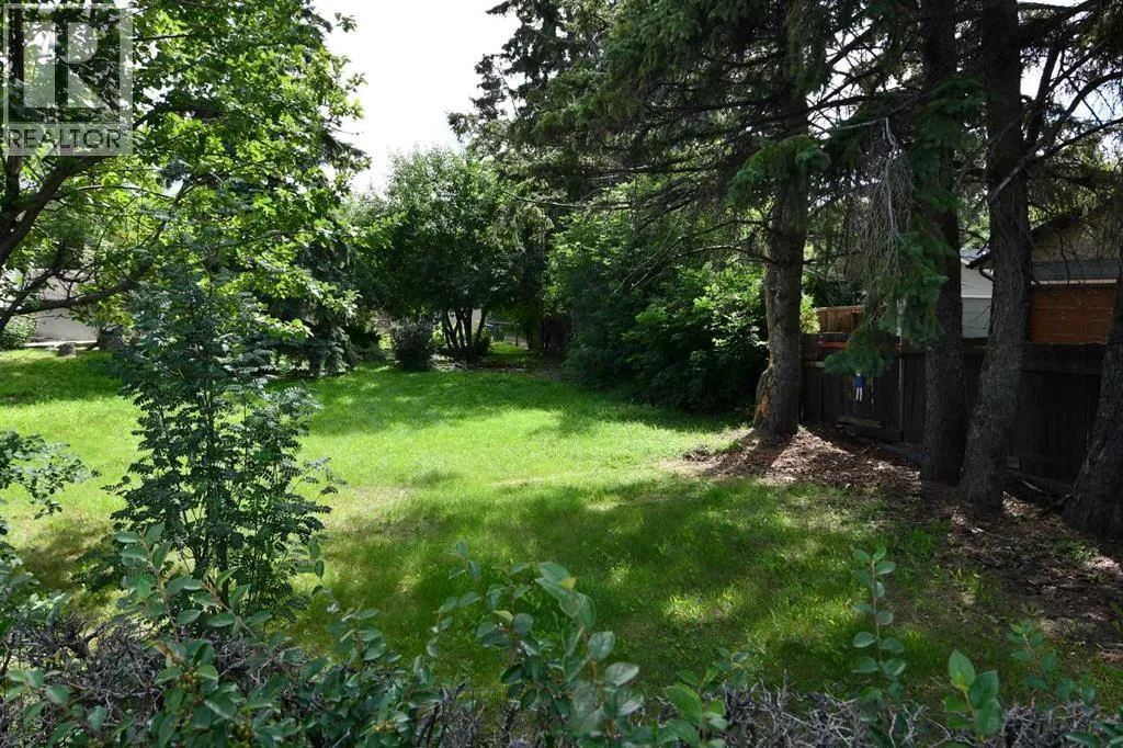 4411 55 Street, Red Deer, Alberta T4N 2H3