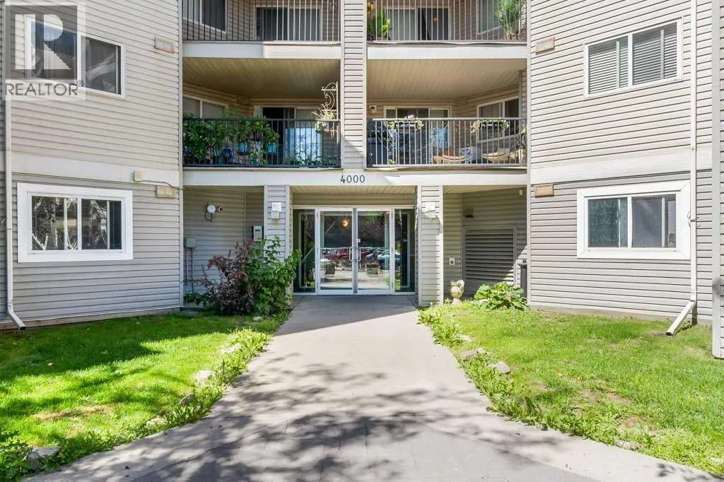 Apartment for rent: 4412, 4975 130 Avenue Se, Calgary, Alberta T2Z 4P1