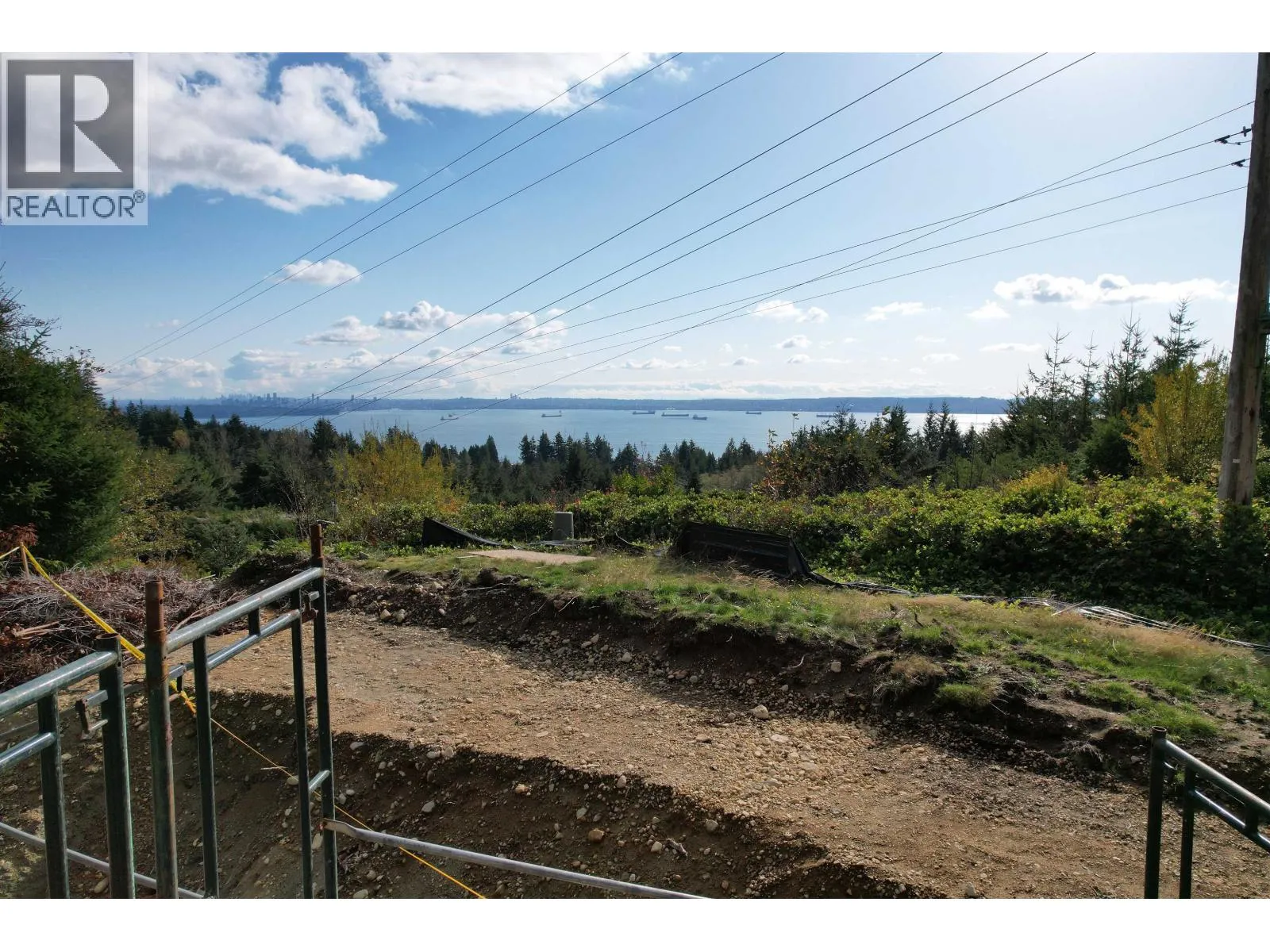 4412 Woodpark Road, West Vancouver, British Columbia V7S 2W4