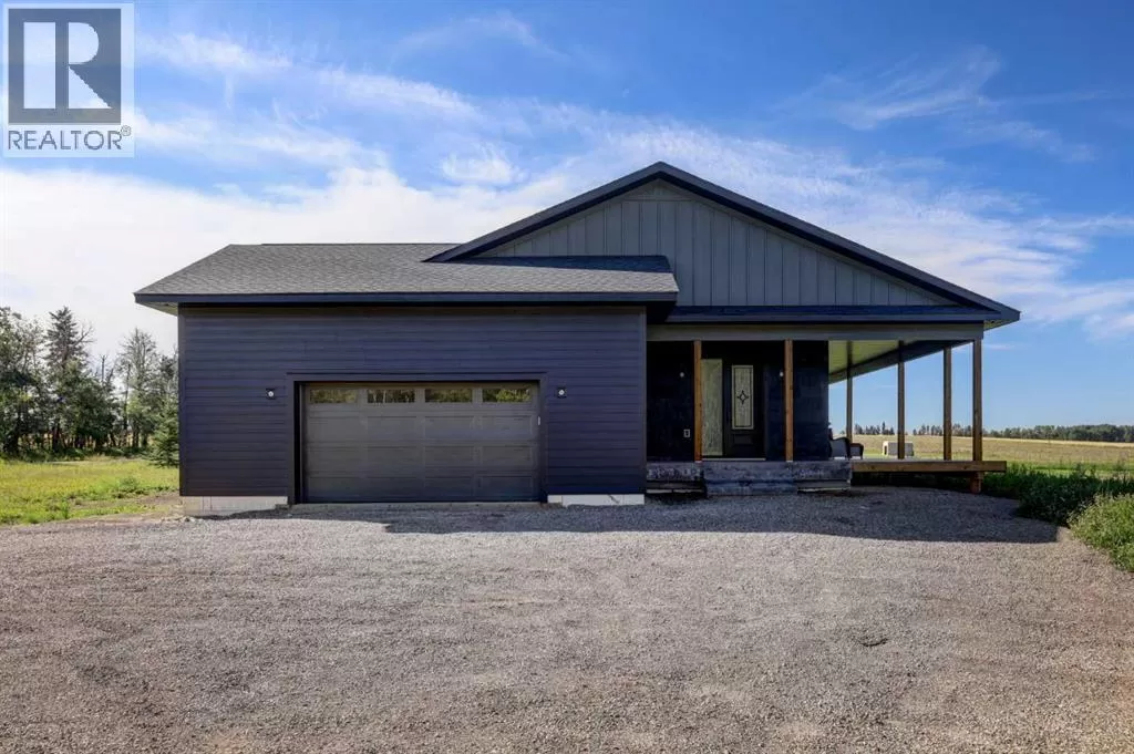 House for rent: 4-4141 Twp Rd 340, Rural Mountain View County, Alberta T0M 1C0