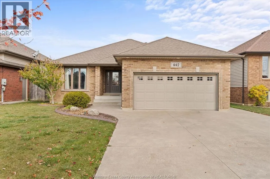 442 Welsh, Amherstburg, Ontario N9V 0C1