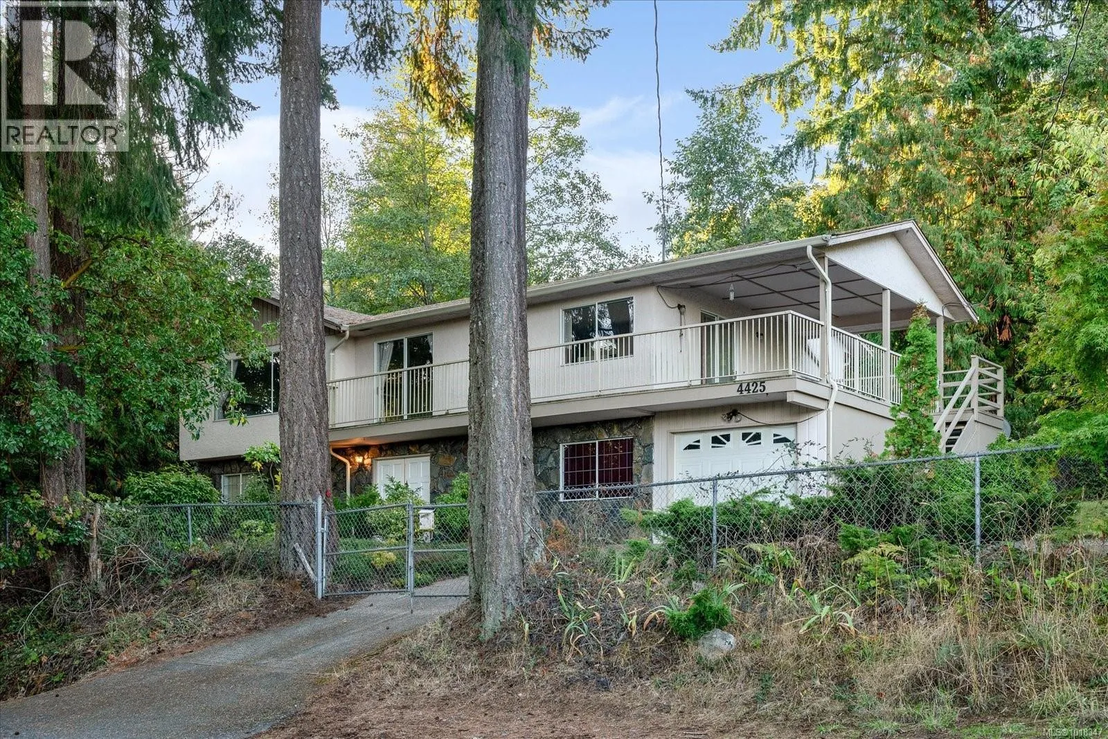 House for rent: 4425 Gulfview Dr, Nanaimo, British Columbia V9T 5V7