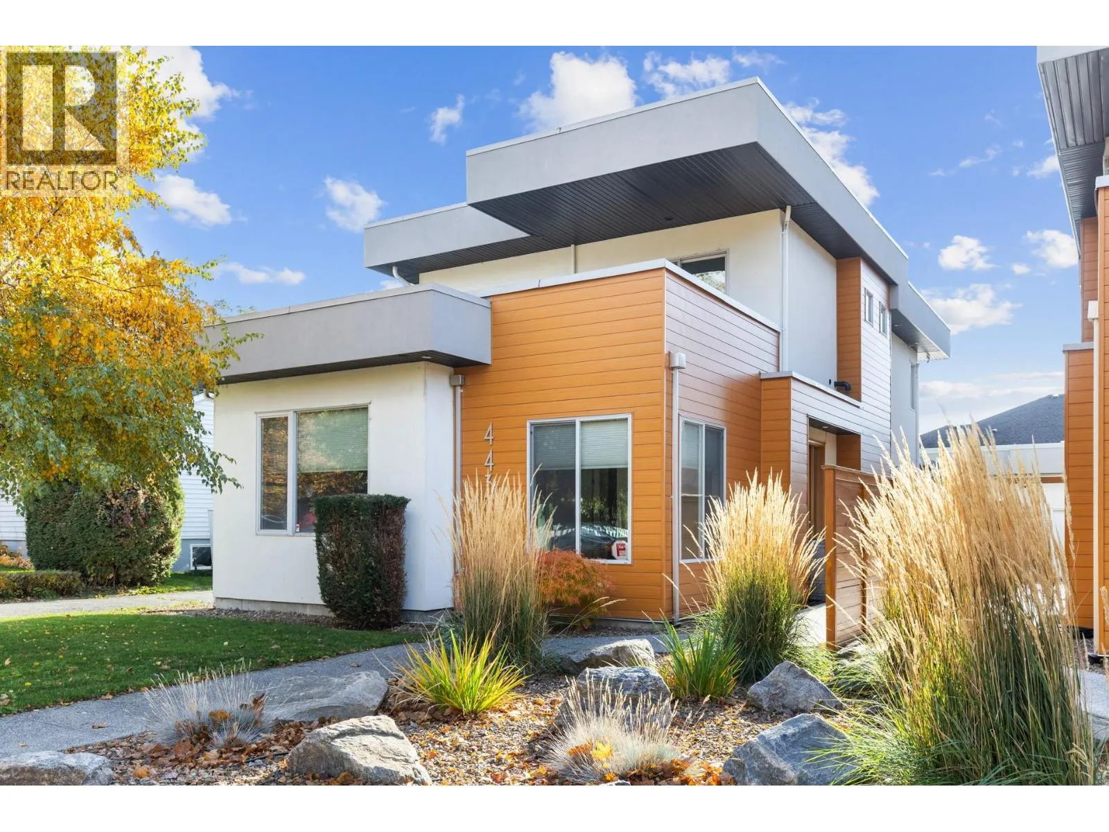 House for rent: 443 Christleton Avenue, Kelowna, British Columbia V1Y 5H9