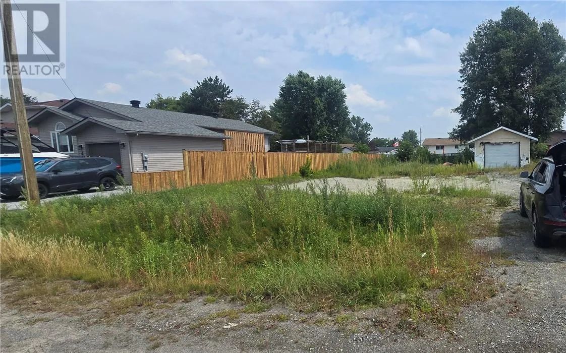 4432 Park, Sudbury, Ontario P3P 1C3