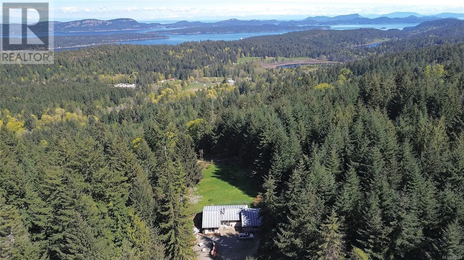 House for rent: 444 Blackburn Rd, Salt Spring, British Columbia V8K 2H2