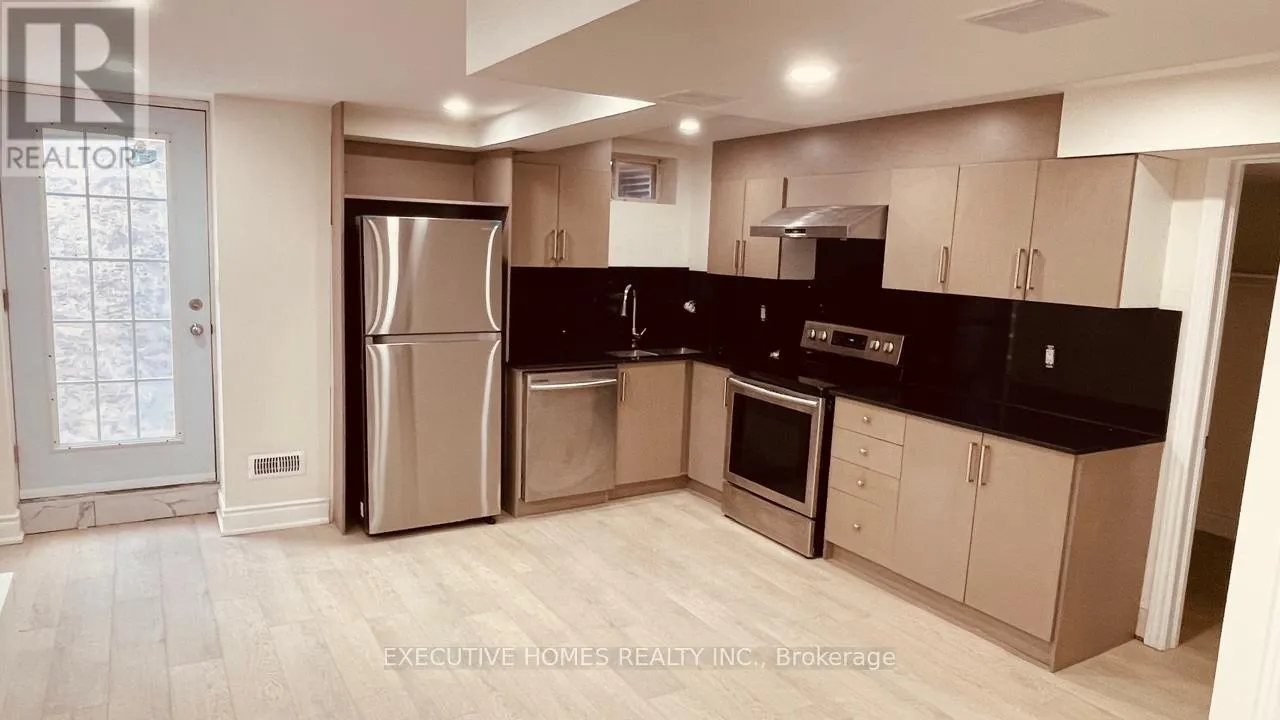 House for rent: 444 Grindstone Trail, Oakville, Ontario L6H 0S3