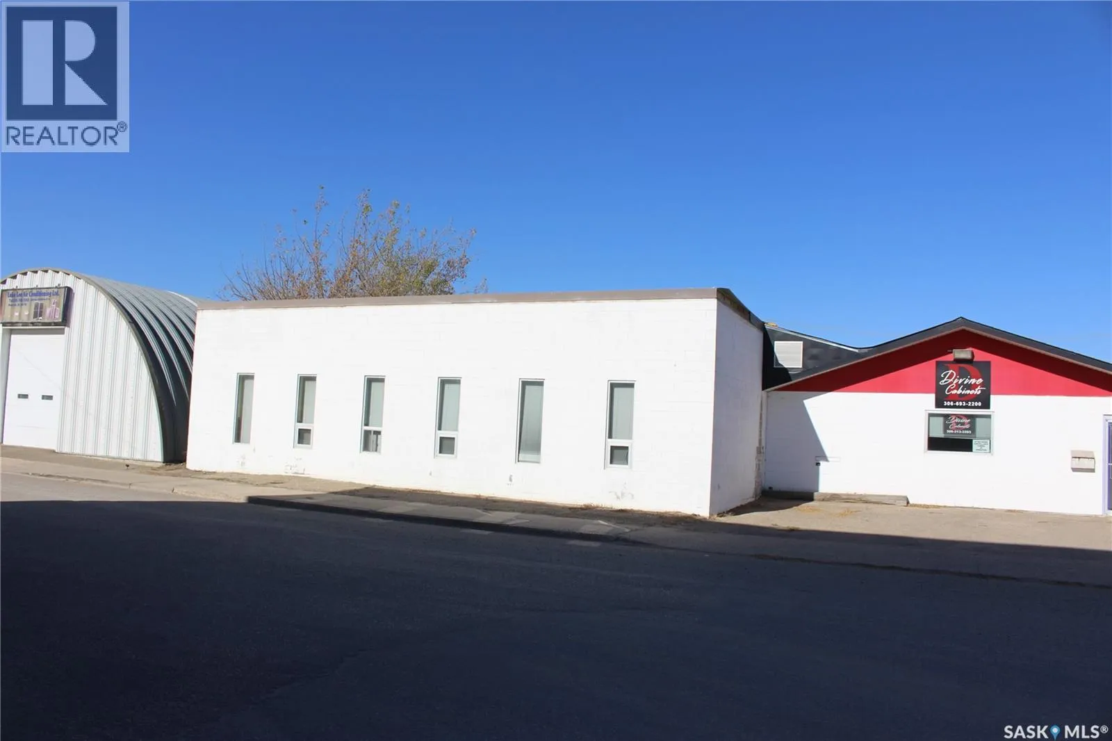 Warehouse for rent: 444 River Street W, Moose Jaw, Saskatchewan S6H 6J6