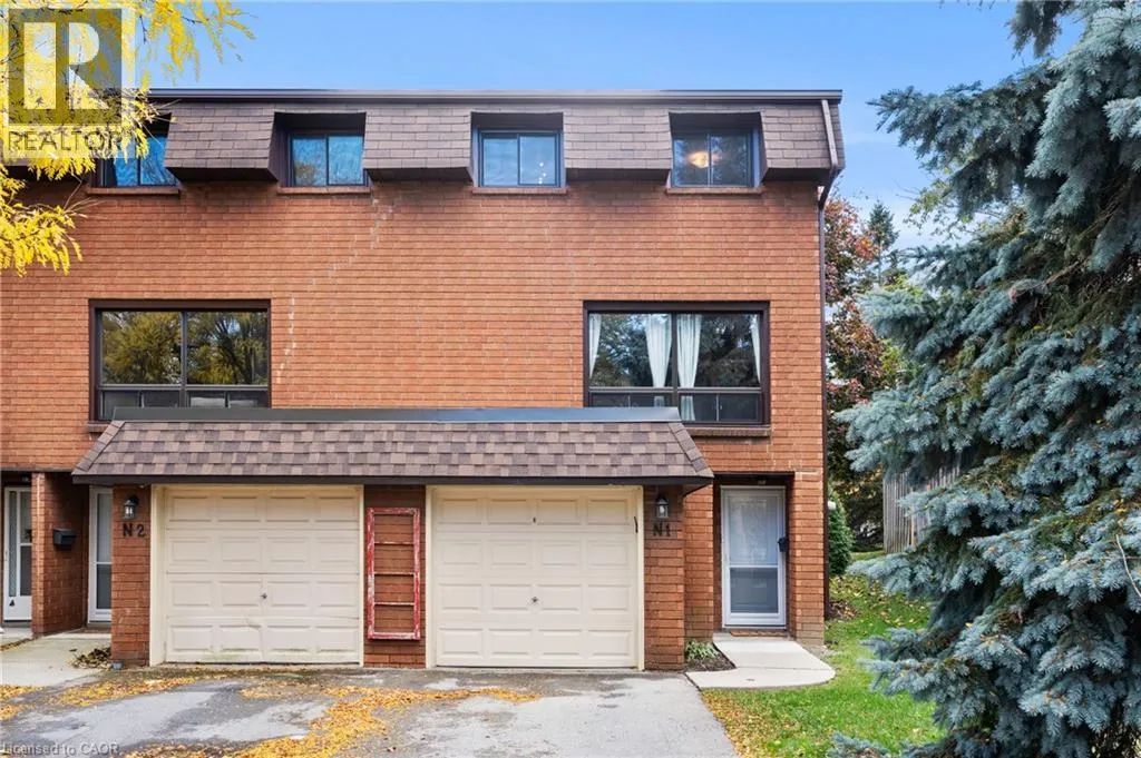 Row / Townhouse for rent: 444 Stone Church Road W Unit# N1, Hamilton, Ontario L9B 1R1
