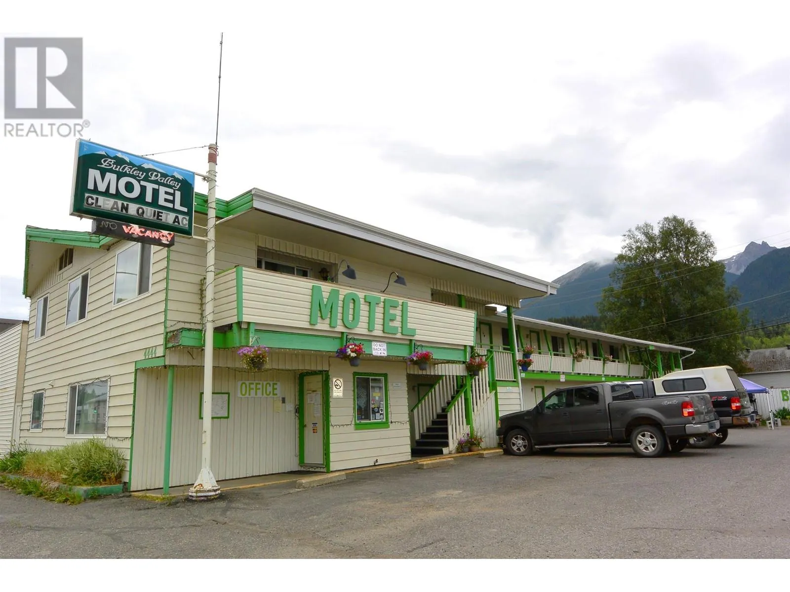 4444 10th Avenue, New Hazelton, British Columbia V0J 2J0