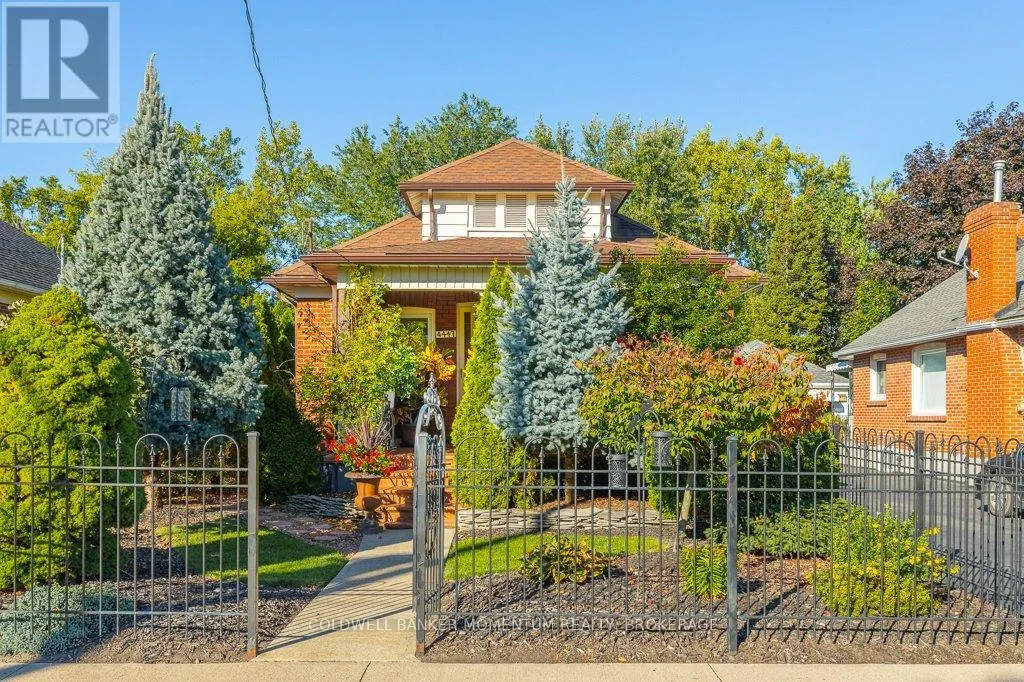 House for rent: 4447 Second Avenue, Niagara Falls, Ontario L2E 4H1