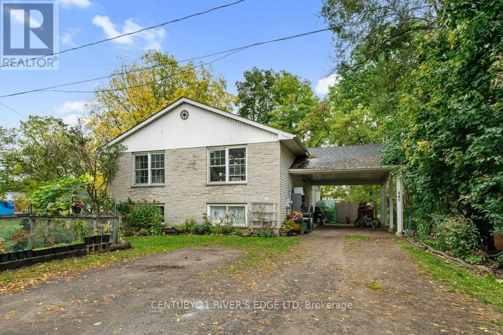 House for rent: 445 Railway Avenue, Prescott, Ontario K0E 1T0