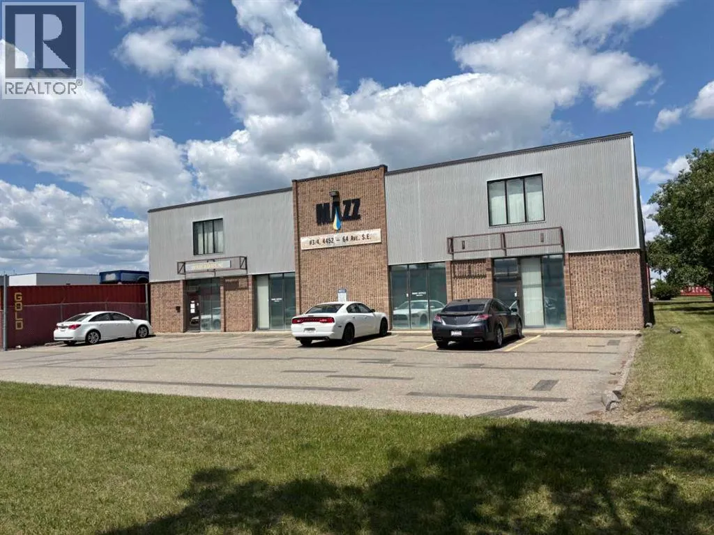 4452 64 Avenue Se, Calgary, Alberta T2B 2B3