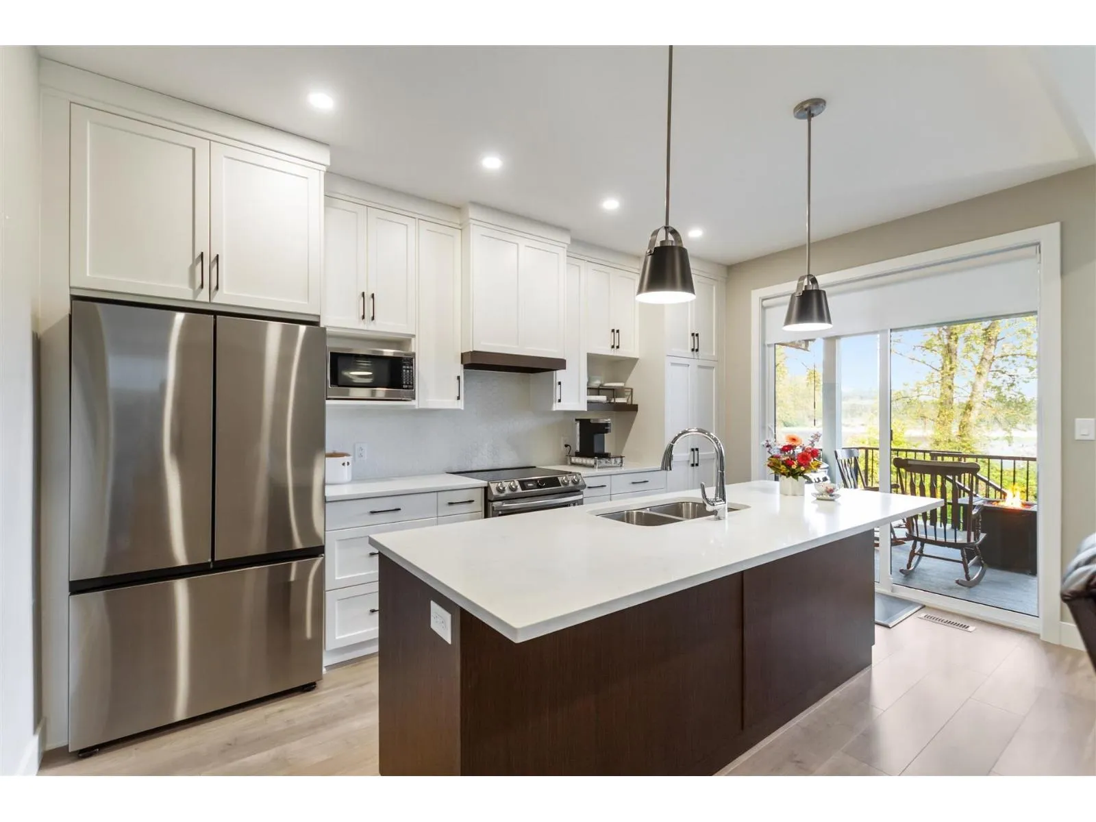 House for rent: 44588 Willowstream Road|lower Landing, Chilliwack, British Columbia V2R 6J4