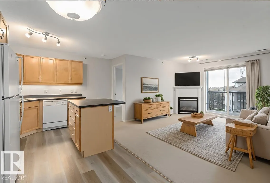 Apartment for rent: #446 16311 95 St Nw, Edmonton, Alberta T5Z 3Y5