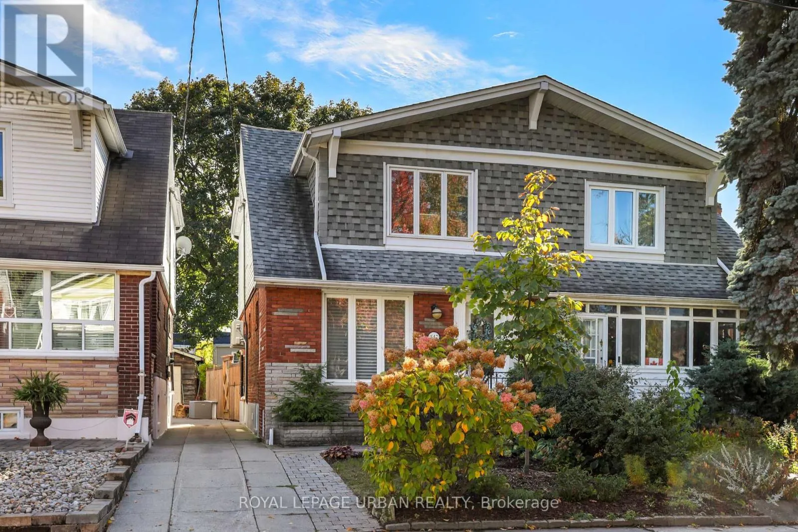 House for rent: 447 Milverton Boulevard, Toronto, Ontario M4C 1X4