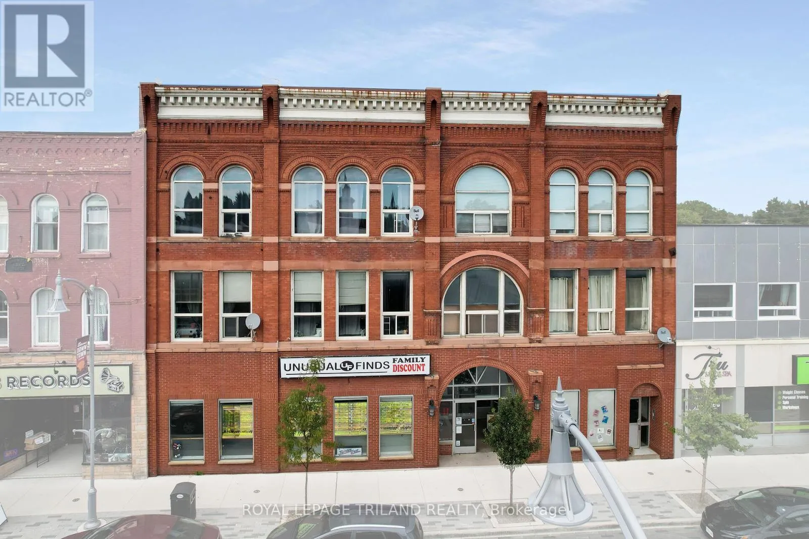 Other for rent: 449 Talbot Street, St. Thomas, Ontario N5P 1C1