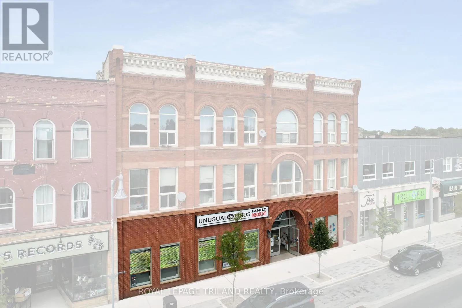 449 Talbot Street, St. Thomas, Ontario N5P 1C1