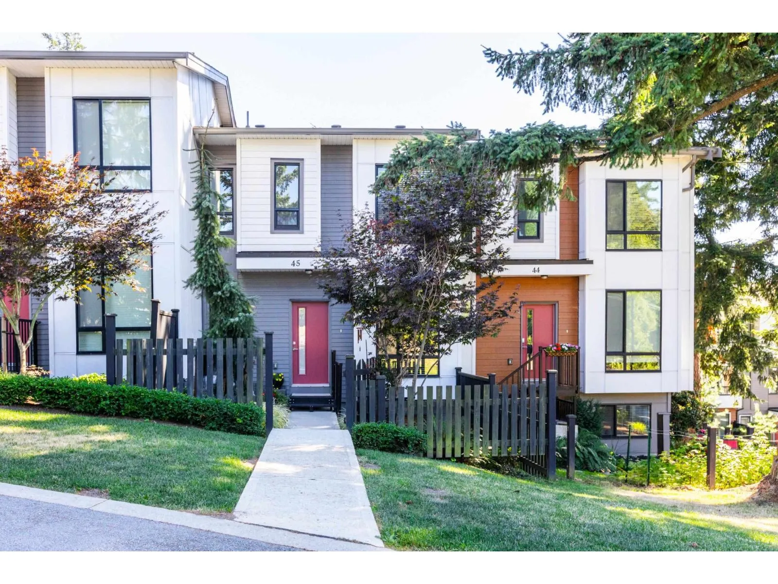 Row / Townhouse for rent: 45 16433 19 Avenue, Surrey, British Columbia V3Z 0Z1