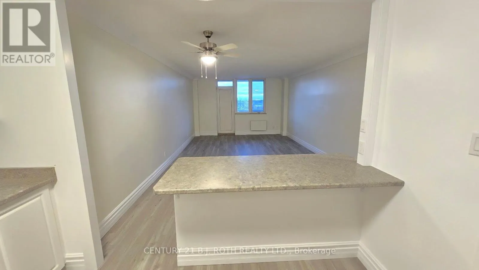 Other for rent: 45 - 2 Grove Street E, Barrie, Ontario L4M 2N5